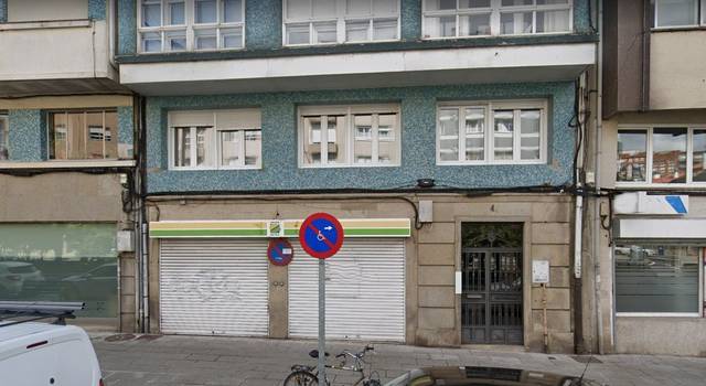 Local comercial en Alquiler en Avenida LUGO en Ensanche - Sar