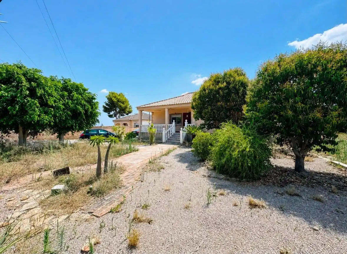 Vista exterior de Casa o xalet en venda en Orihuela