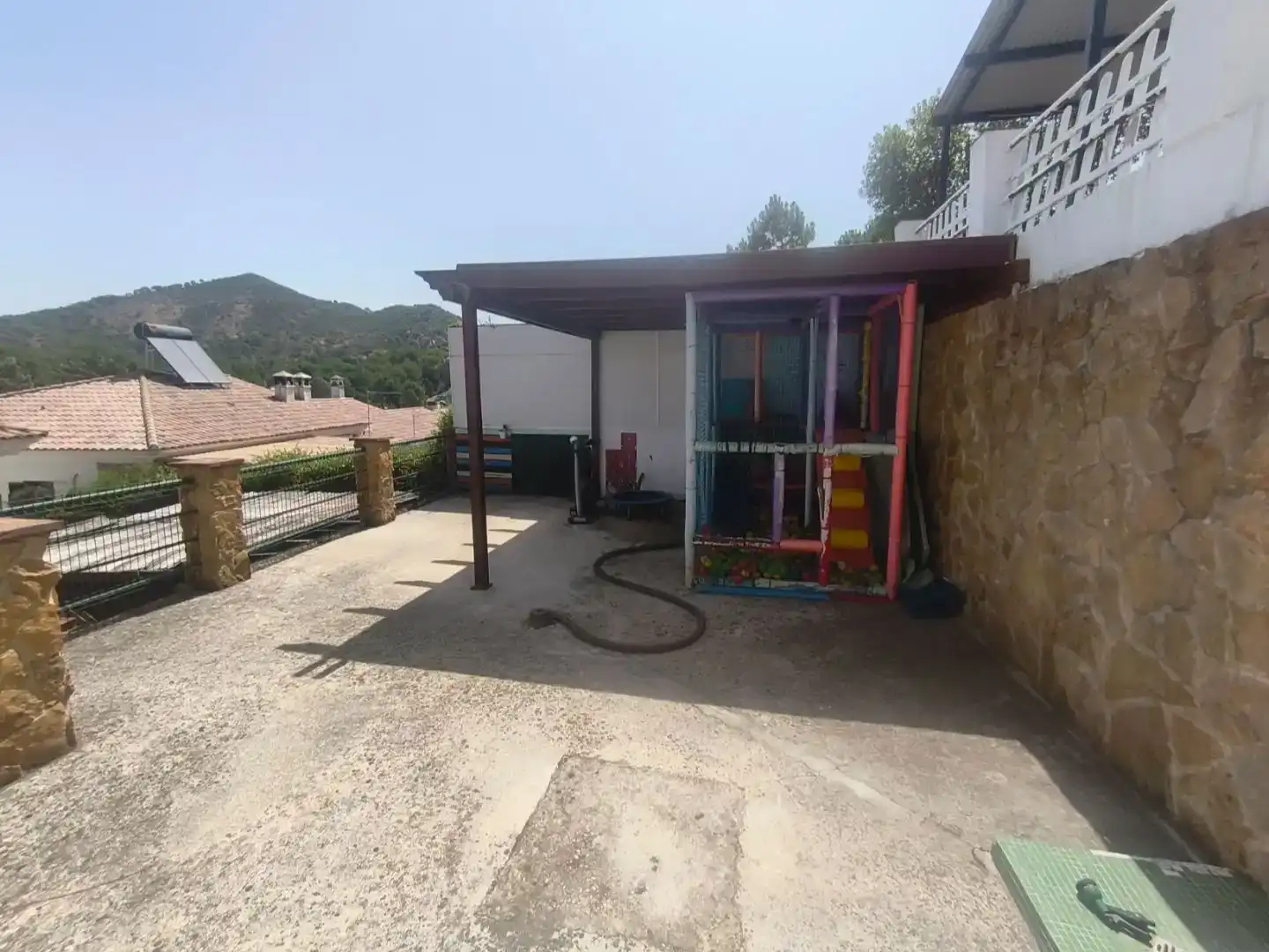 Vista exterior de Pis en venda en Córdoba amb Aire condicionat, Jardí privat i Traster