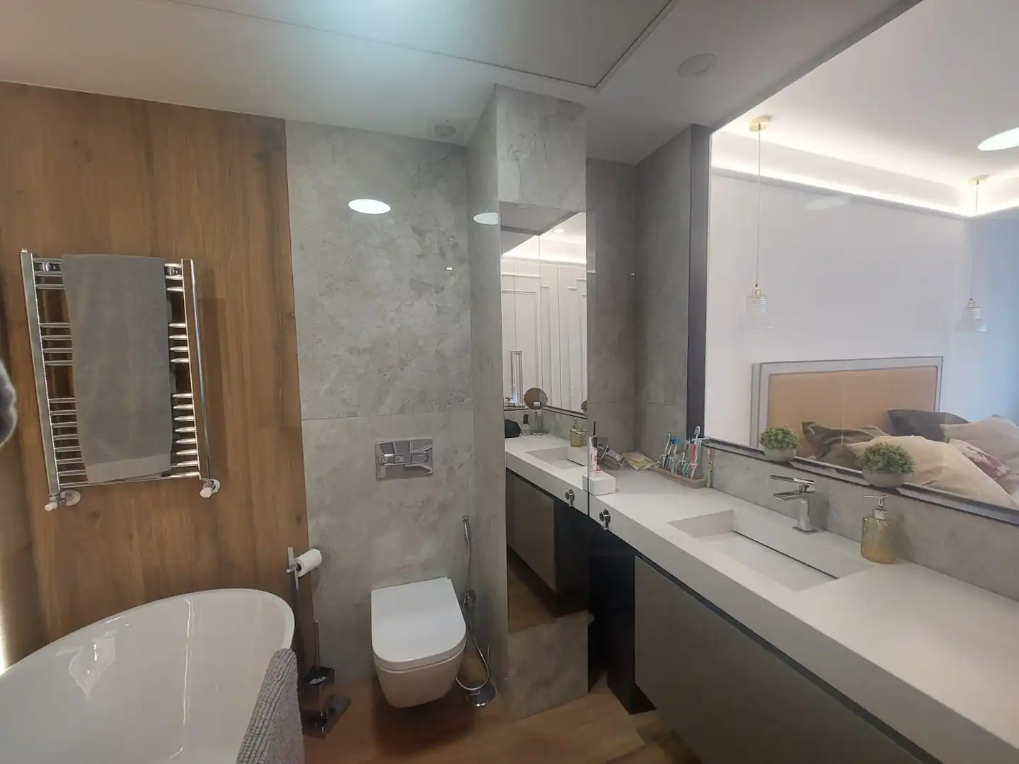 Bathroom of Flat for sale in Córdoba  with Air Conditioner, Heating and Storage room