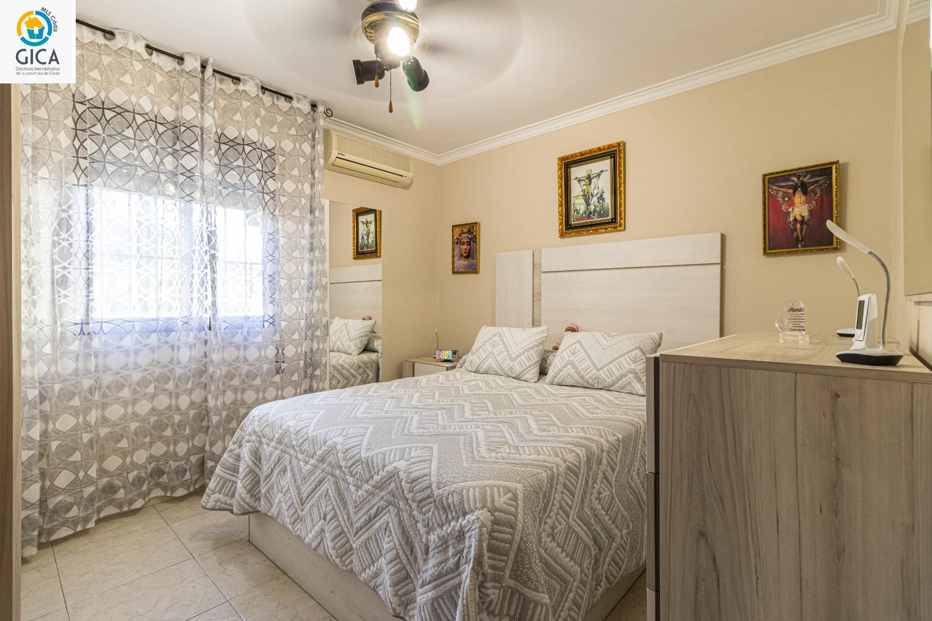 Bedroom of Flat for sale in Jerez de la Frontera  with Air Conditioner and Storage room