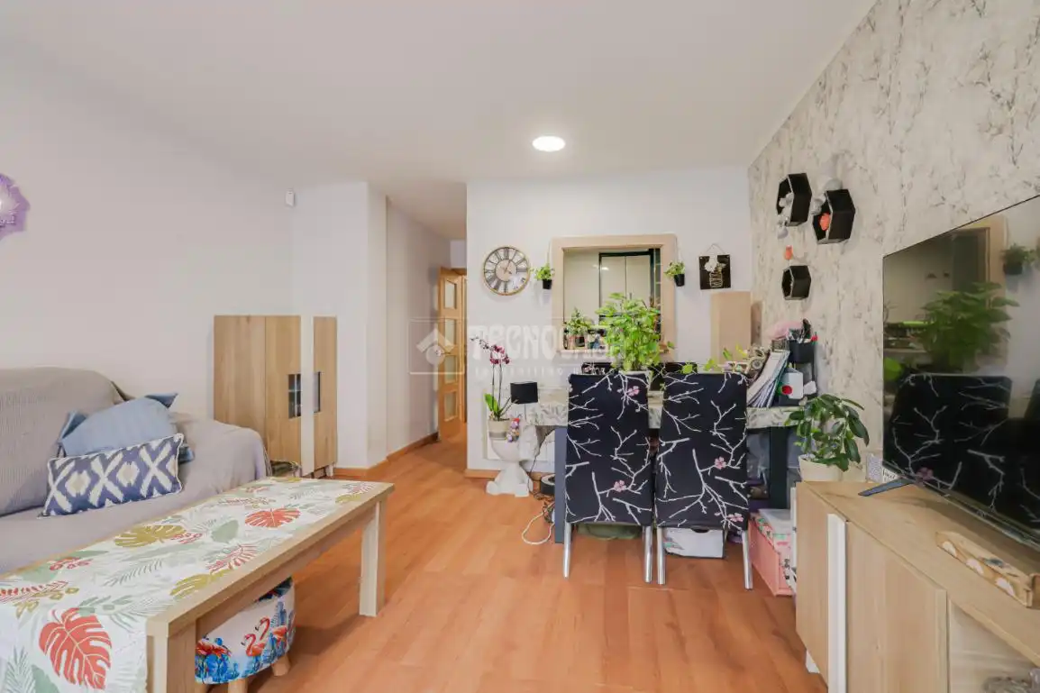 Piso en venta en Carrer de la Font del Ferro, Ca n'Oriol
