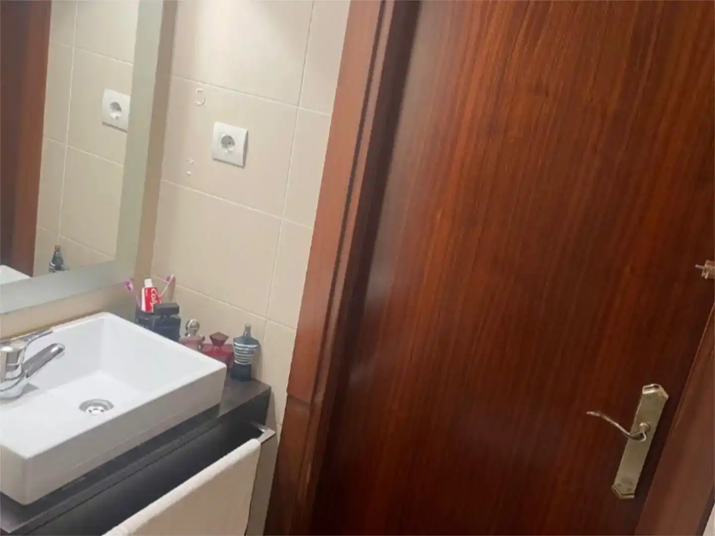 Badezimmer von Wohnung zum Verkauf in Reus mit Klimaanlage