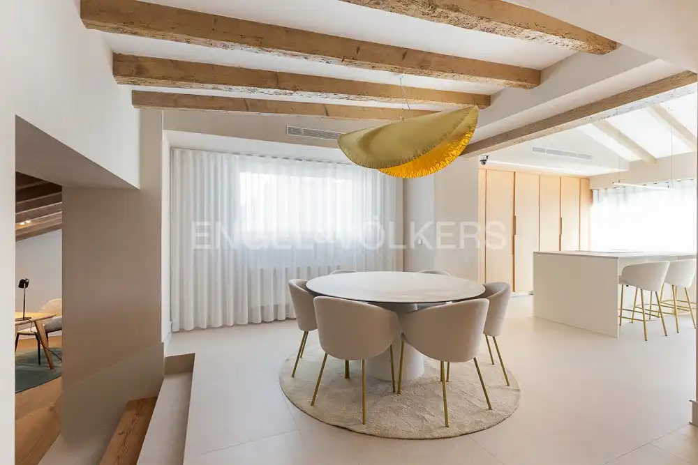 Comedor de Ático de alquiler en Valencia con Aire acondicionado, Calefacción y Terraza