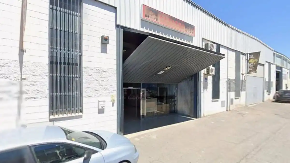 Industrial building for sale in Calle Calle Láchar