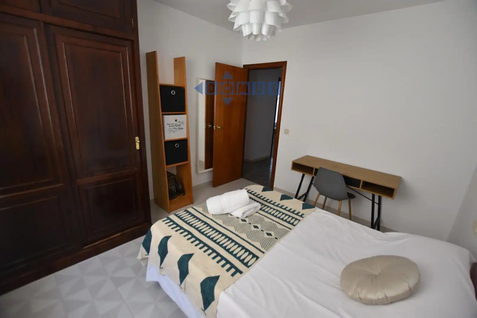 Habitación de Piso para compartir en Ronda con Aire acondicionado, Terraza y Amueblado