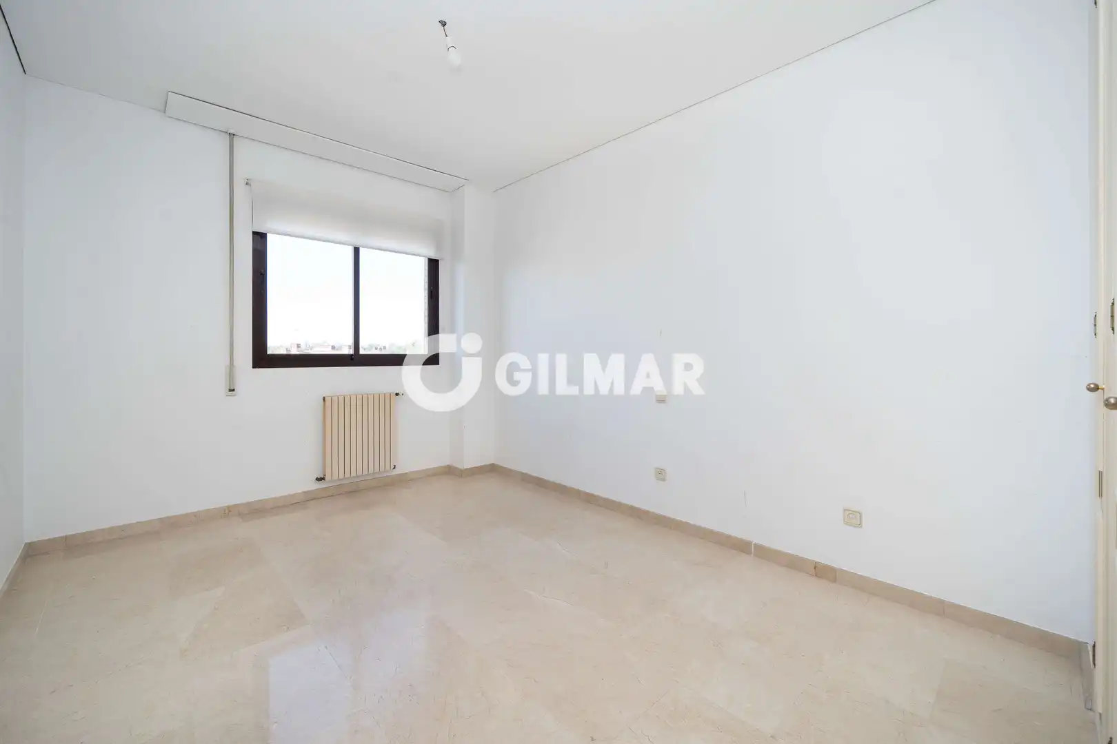 Bedroom of Flat for sale in Madrid  with Heating, Private garden and Storage room