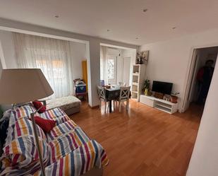 Living room of Flat for sale in L'Hospitalet de Llobregat  with Air Conditioner, Heating and Oven