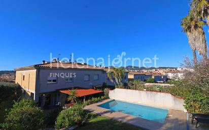 Vista exterior de Casa o xalet en venda en Sant Feliu de Guíxols amb Calefacció, Terrassa i Piscina