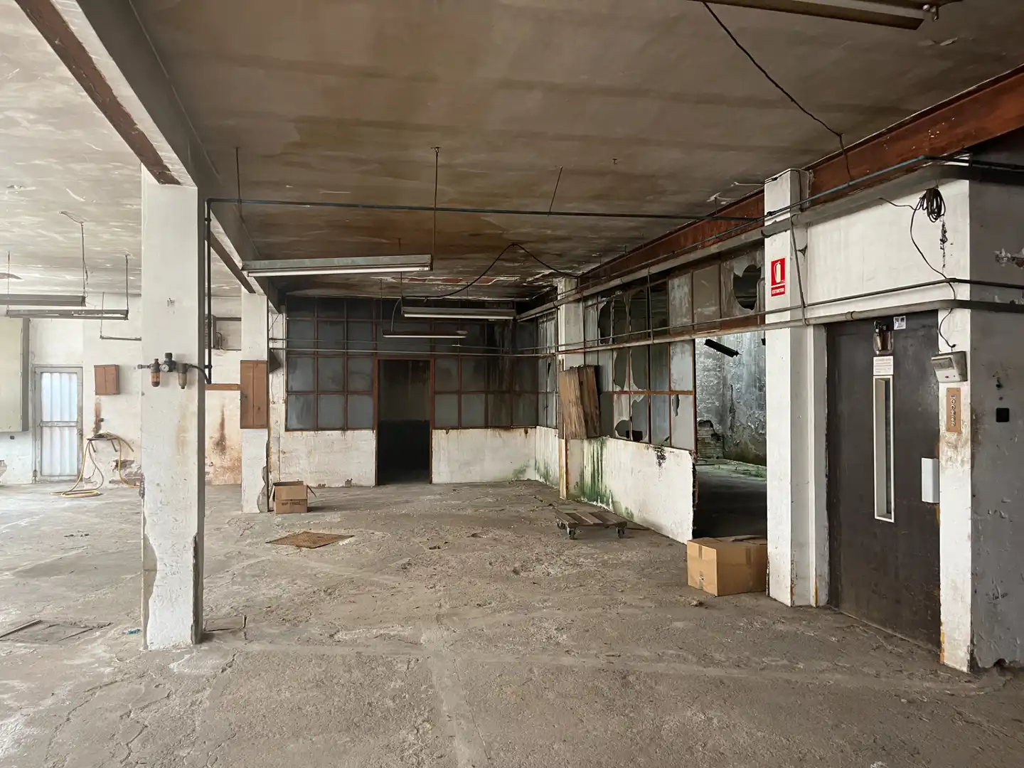 Mixed residential with lift for sale in Carrer Joan Serras, imagen 19