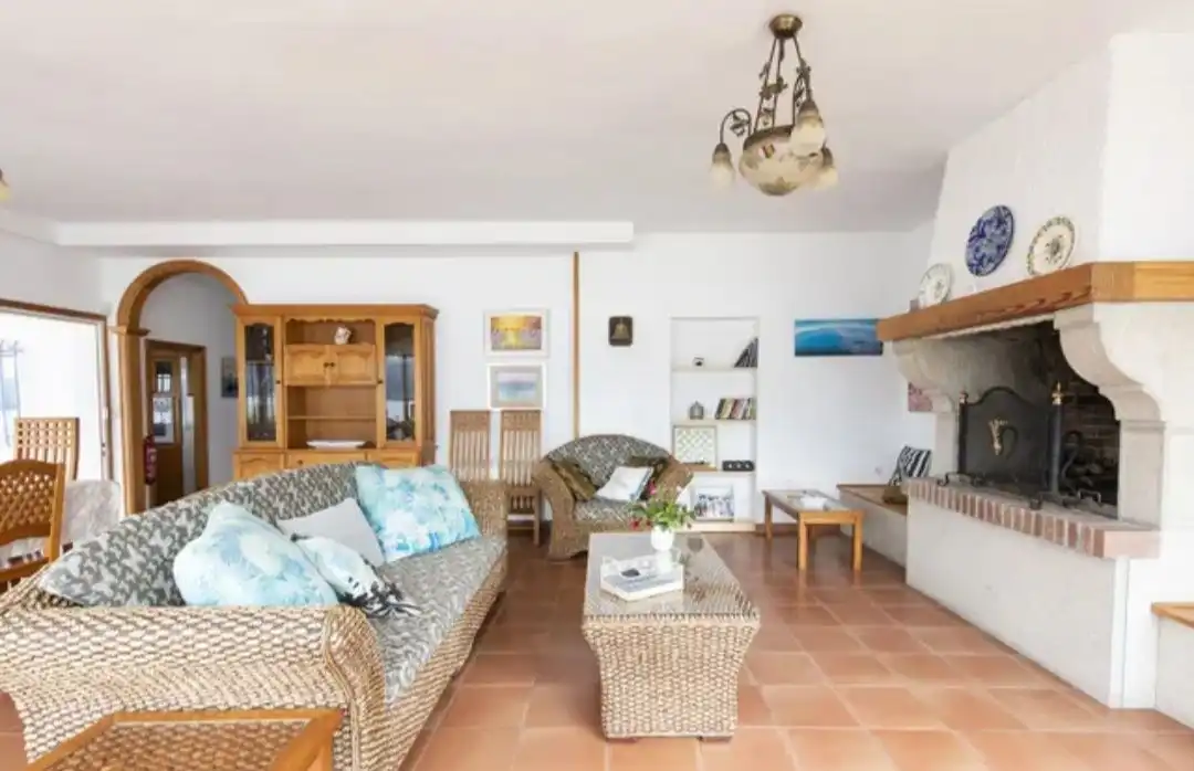 Casa o xalet de lloguer a Escalinata de Soutoxuste, Redondela