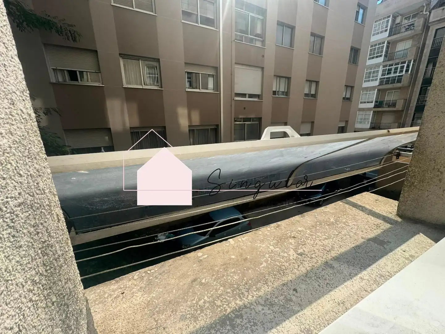 Vista exterior de Pis de lloguer en Vigo  amb Calefacció i Moblat