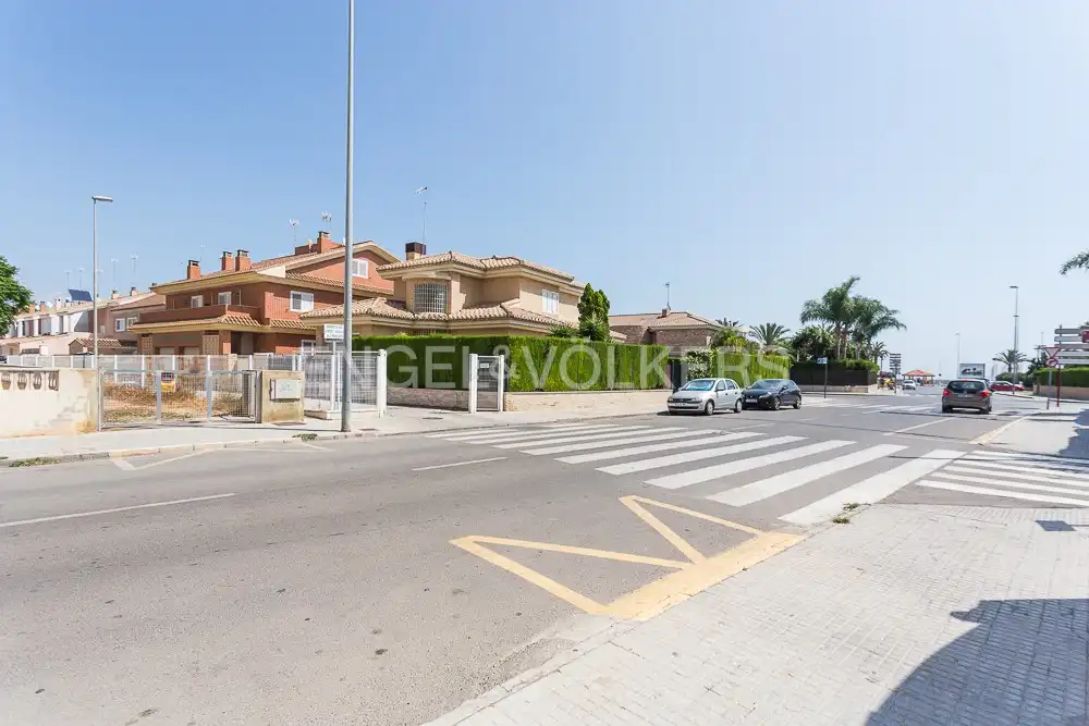 Außenansicht von Wohnungen zum Verkauf in Canet d'En Berenguer mit Heizung, Privatgarten und Terrasse