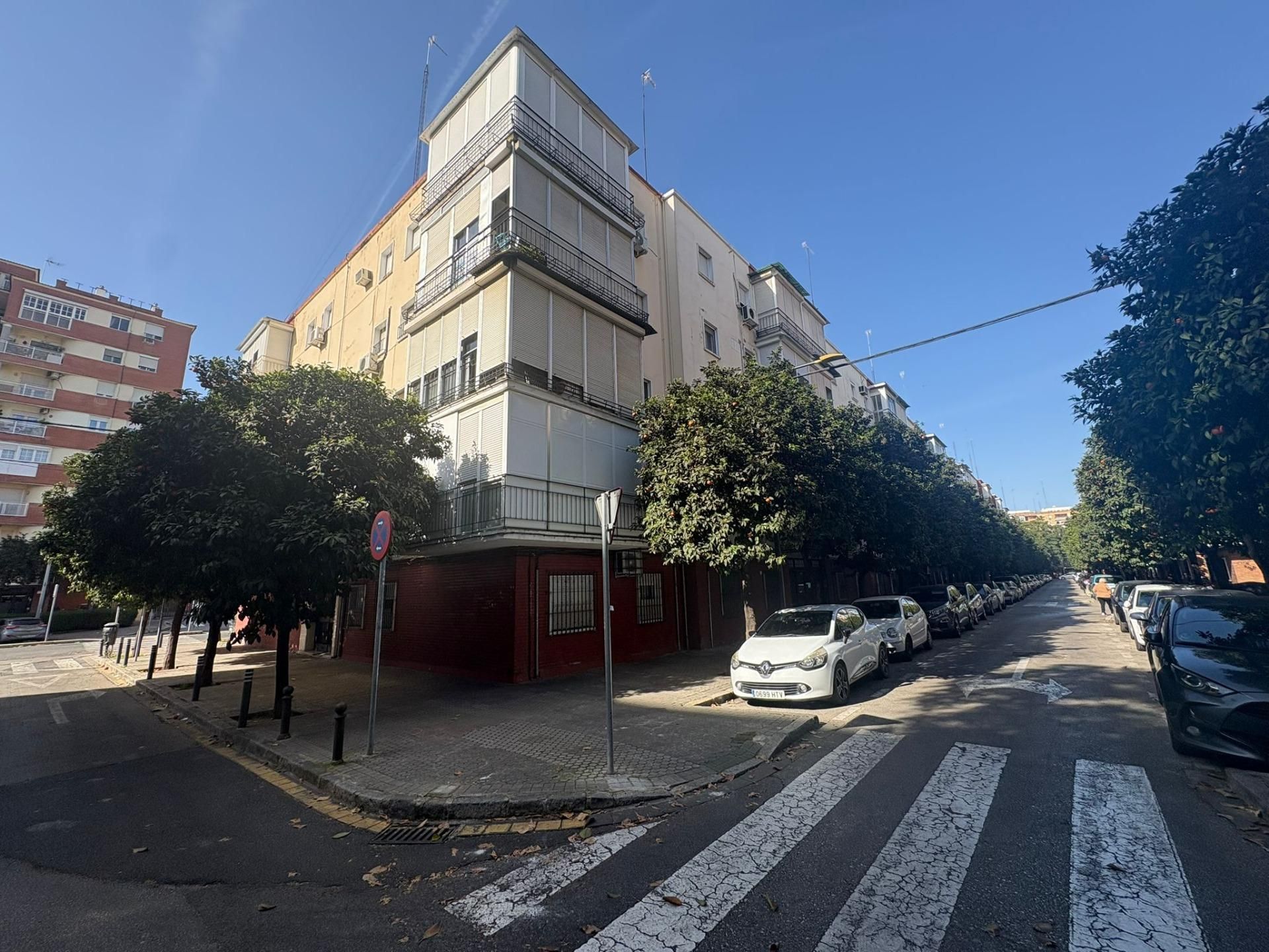 Exterior view of Flat for sale in  Sevilla Capital