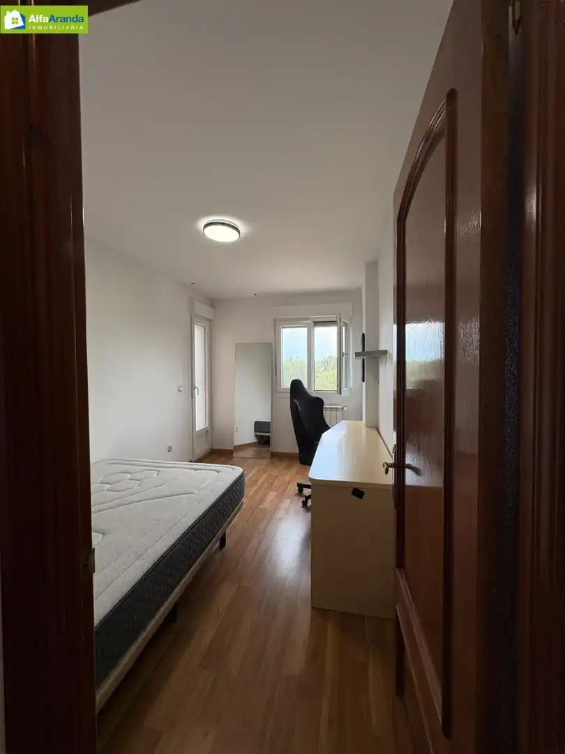 Schlafzimmer von Wohnung zum Verkauf in Aranda de Duero mit Heizung, Terrasse und Möbliert