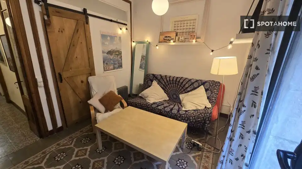 Sala de estar de Piso de alquiler en Barcelona con Aire acondicionado, Calefacción y Amueblado
