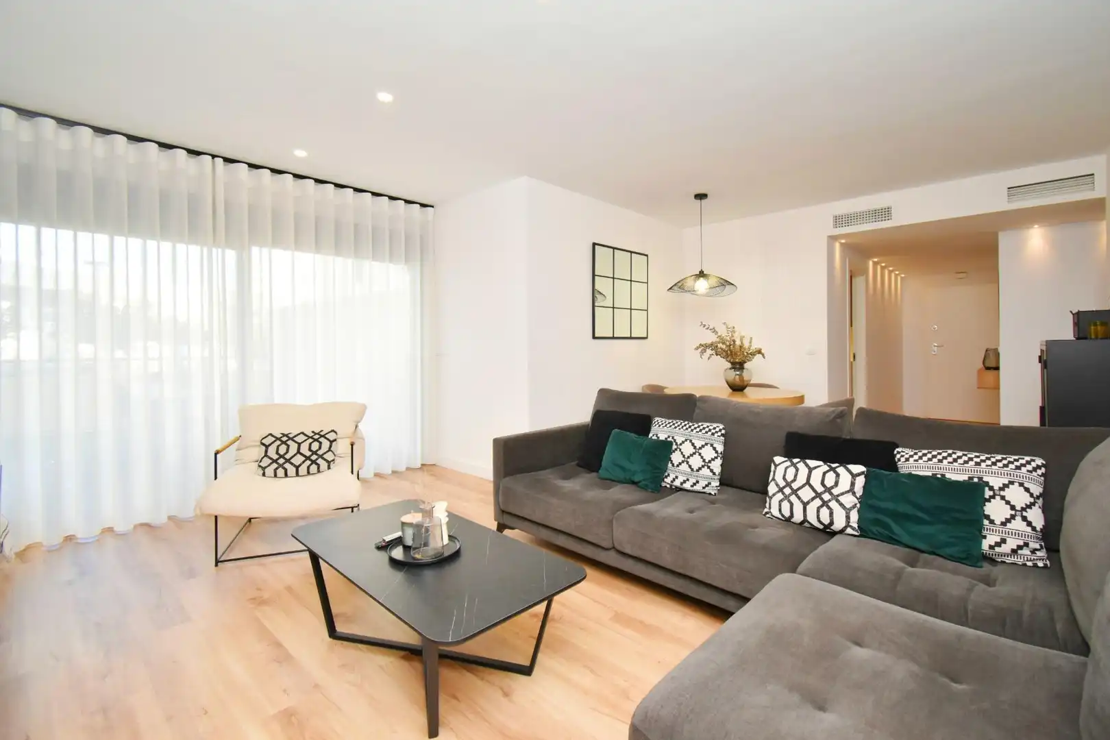 Sala d'estar de Pis en venda en El Ejido amb Aire condicionat, Terrassa i Traster