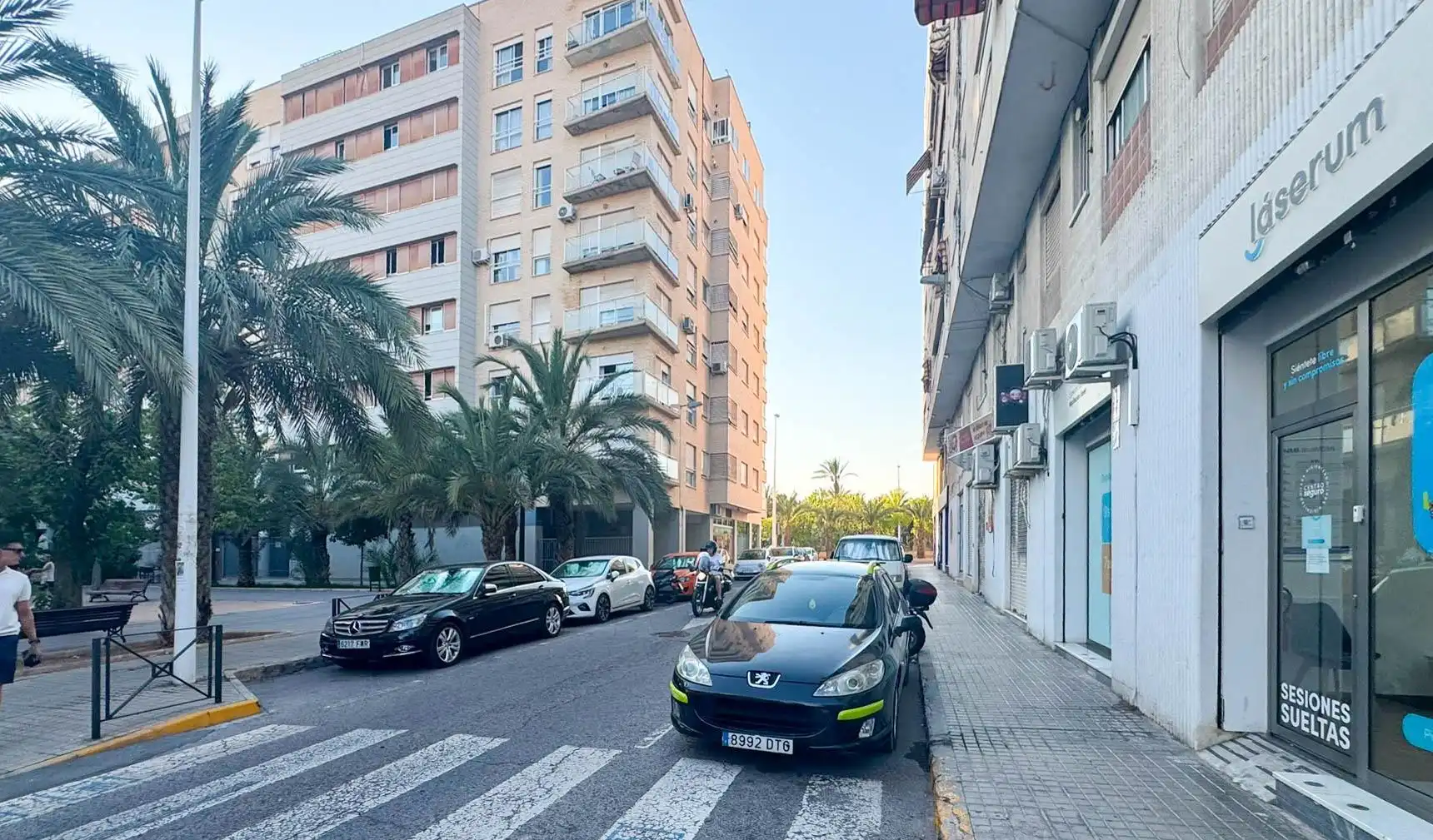Vista exterior de Pis en venda en Elche / Elx amb Aire condicionat