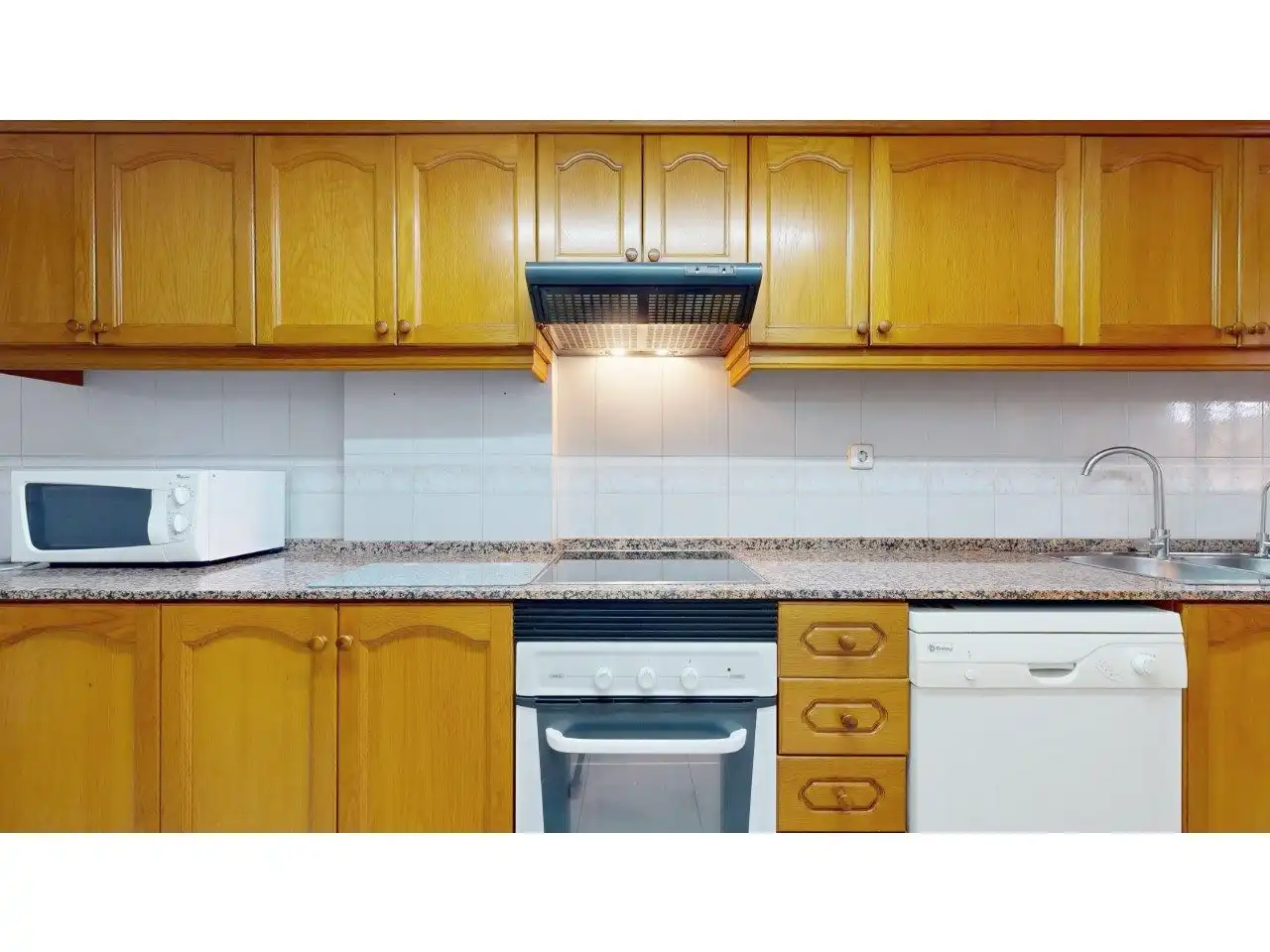 Cocina de Piso en venta en Valencia con Aire acondicionado, Calefacción y Jardín privado