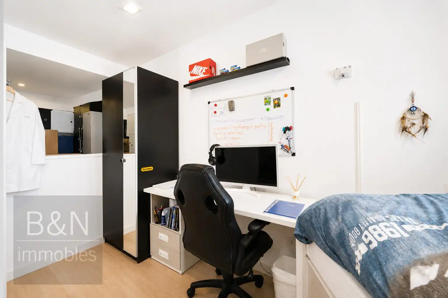 Habitación de Dúplex en venta en Terrassa con Aire acondicionado, Calefacción y Terraza