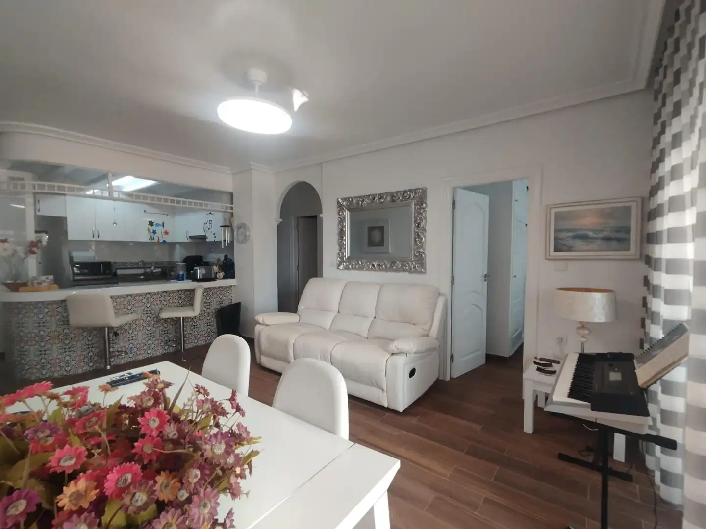 Sala de estar de Apartamento en venta en Guardamar del Segura con Terraza y Amueblado