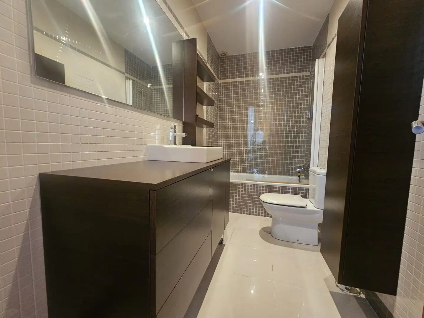Baño de Dúplex en venta en Sant Celoni con Terraza y Balcón