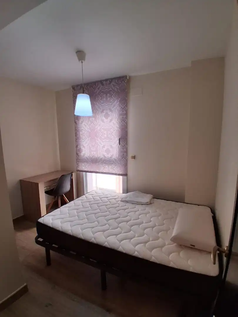Schlafzimmer von Wohnung zur Miete in Albacete mit Klimaanlage, Heizung und Parkett