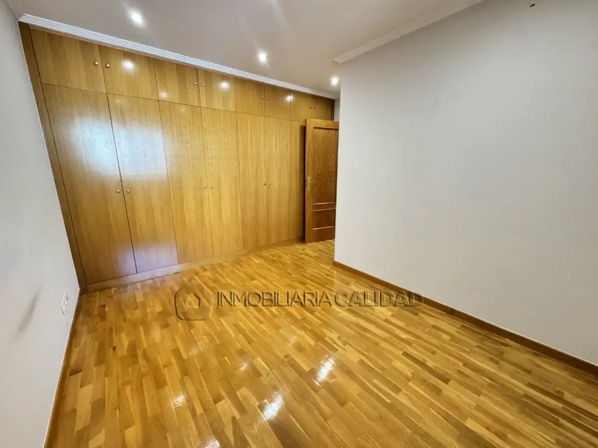 Pis amb ascensor en venda a Zona Sur - Barrio Cortes, imagen 14