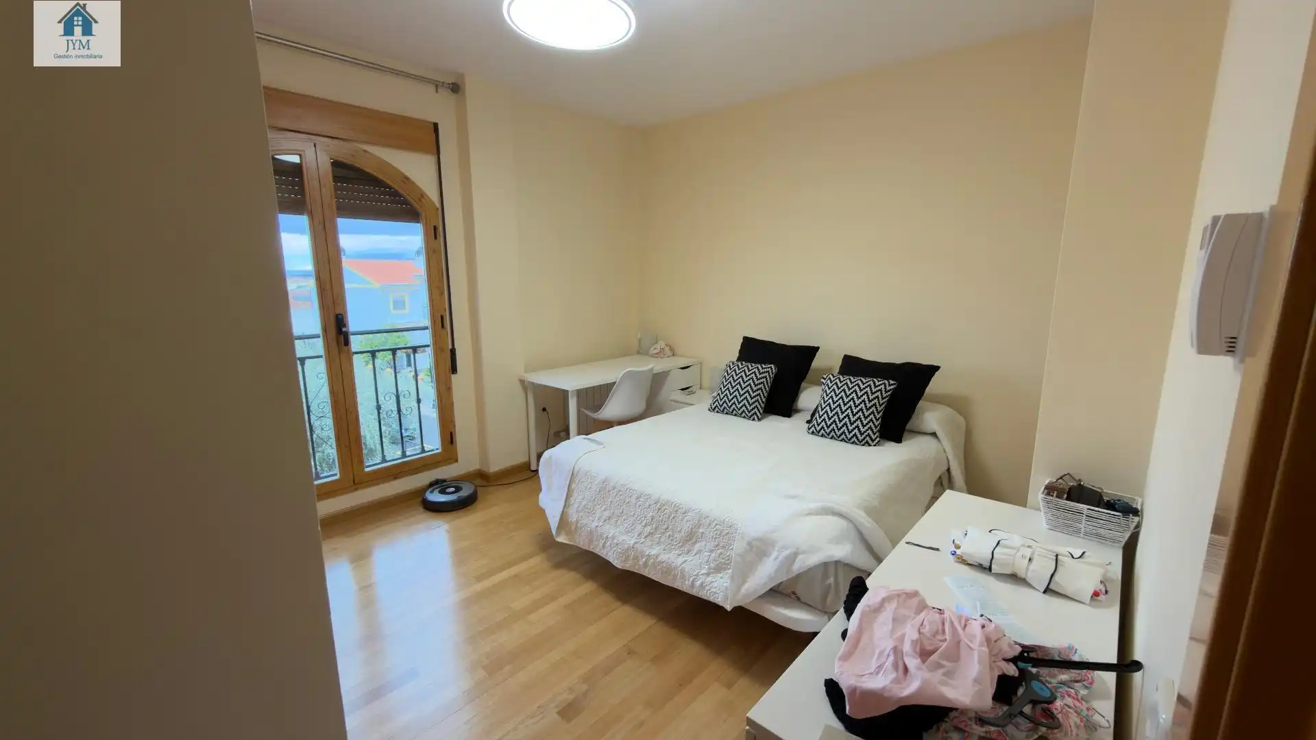 Habitación de Casa o chalet en venta en Cájar con Aire acondicionado, Calefacción y Jardín privado