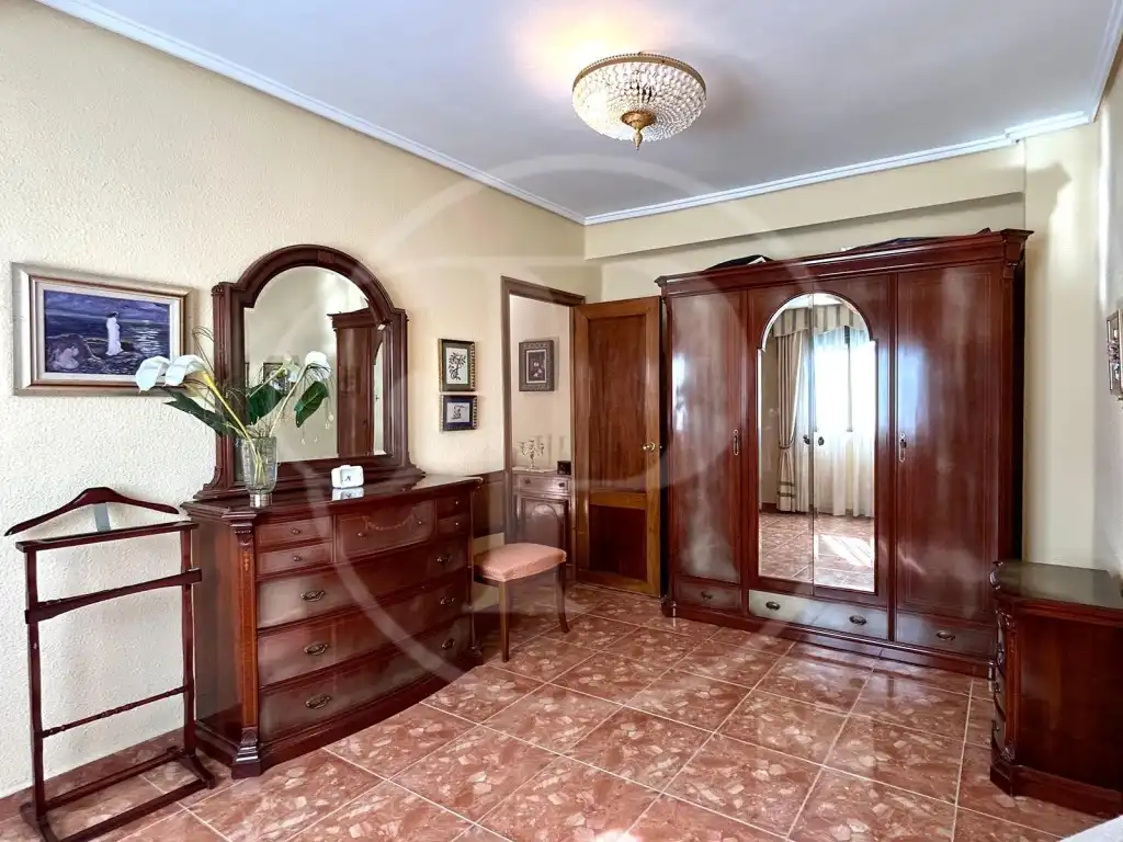 Habitación de Apartamento en venta en Valencia con Aire acondicionado y Balcón