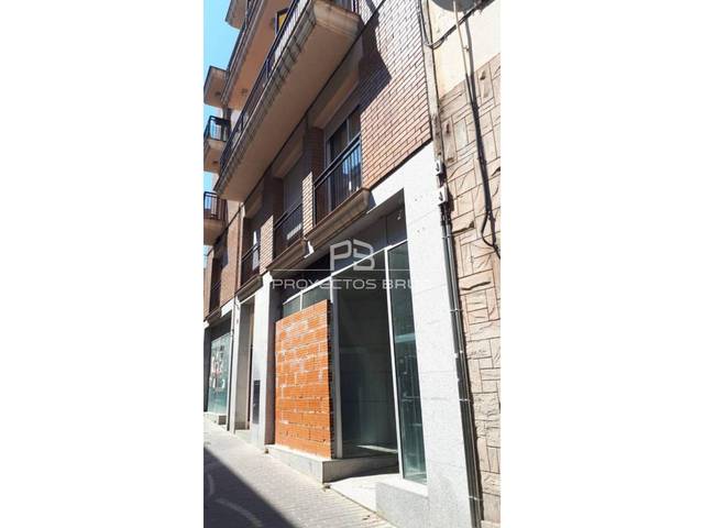 Local comercial en Venta en Corbera de Llobregat