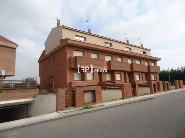 Casa adosada en Venta en ENRIC GRANADOS en Benavent de Segrià
