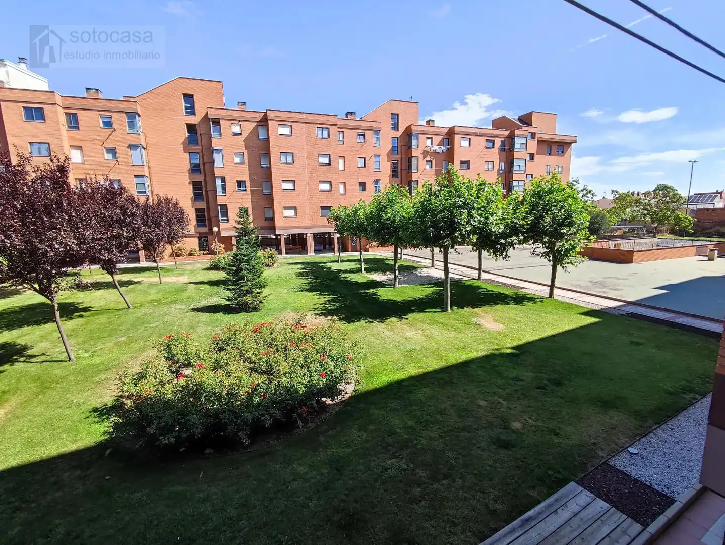 Piso en venta en Costa Verde, Barrio España