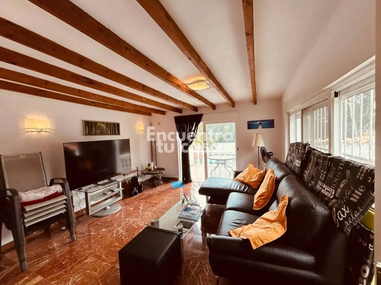 Sala de estar de Casa o chalet en venta en La Nucia con Aire acondicionado, Jardín privado y Terraza