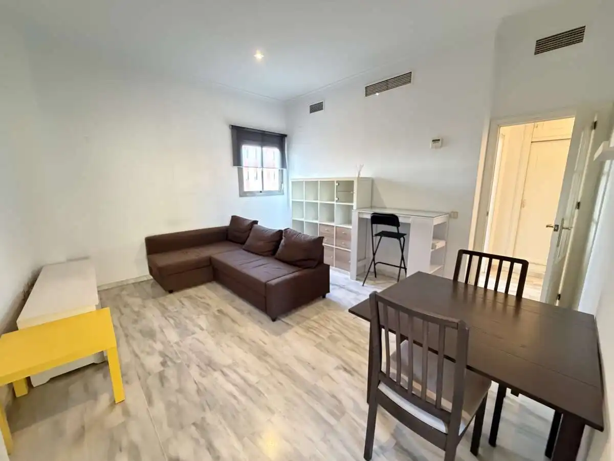 Flat for rent in La Calzada - La Florida, Nervión