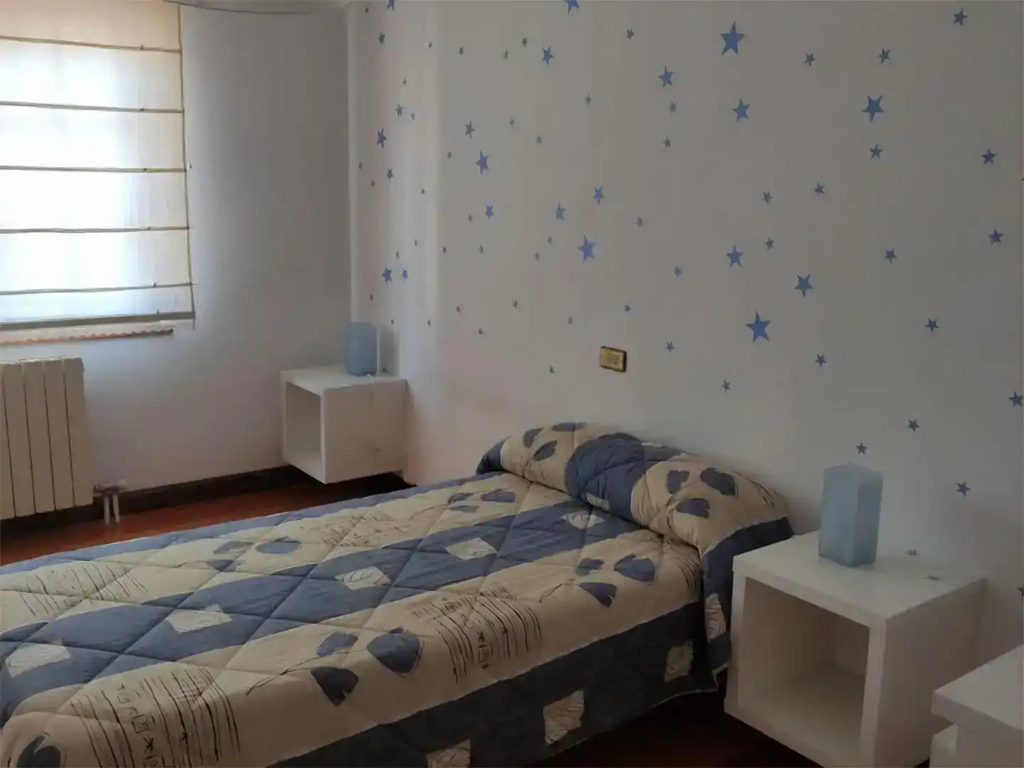 Dormitori de Casa o xalet en venda en Dueñas amb Jardí privat, Parquet i Traster