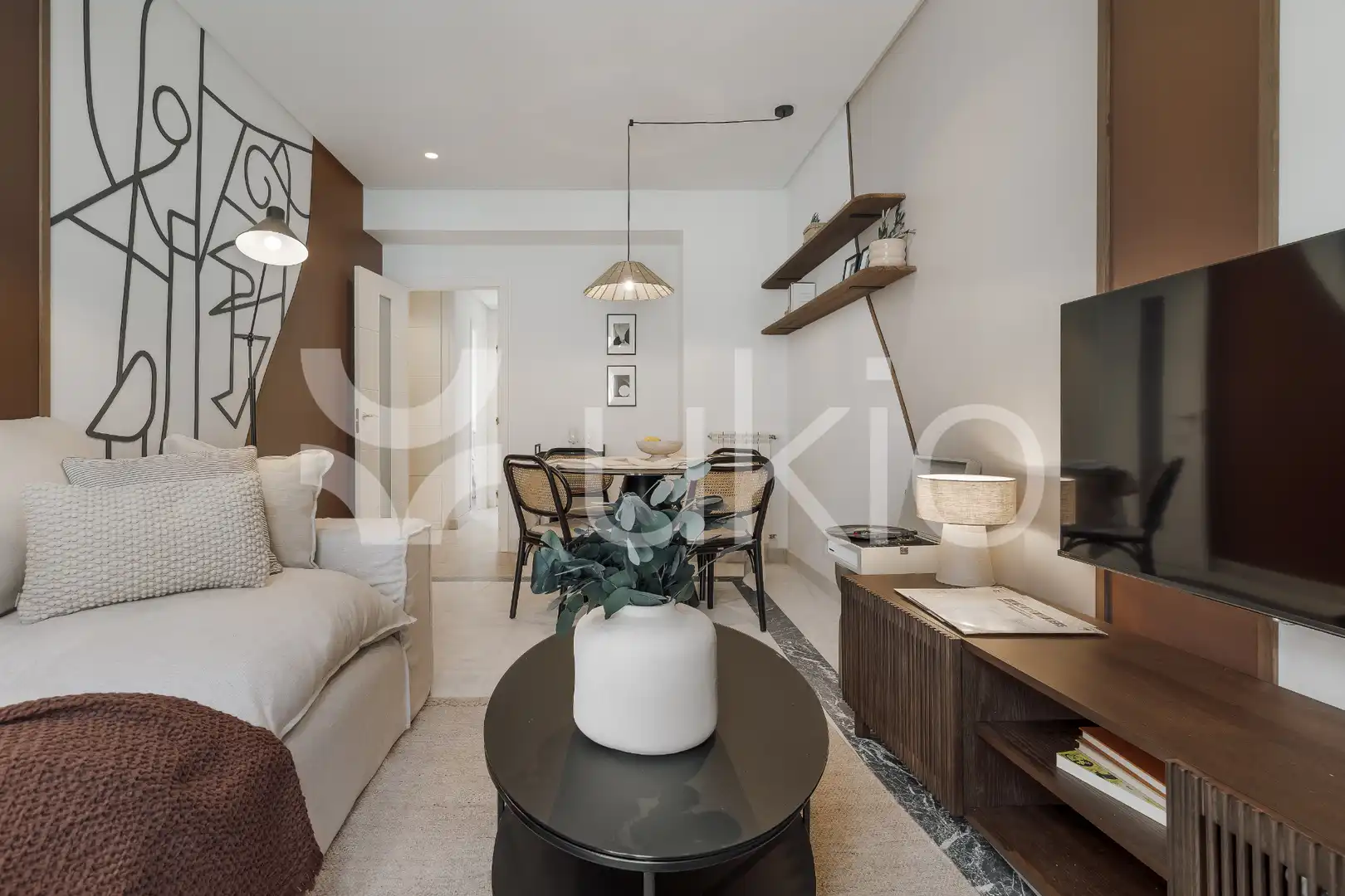 Sala de estar de Apartamento de alquiler en Madrid con Aire acondicionado, Calefacción y Amueblado