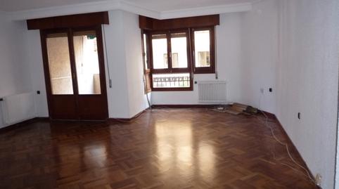 Foto 2 de Pis en venda a Calle Pedro Martínez Gutiérrez, Feria,  Albacete Capital