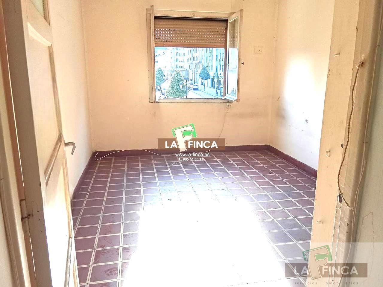 Bedroom of Flat for sale in Oviedo 