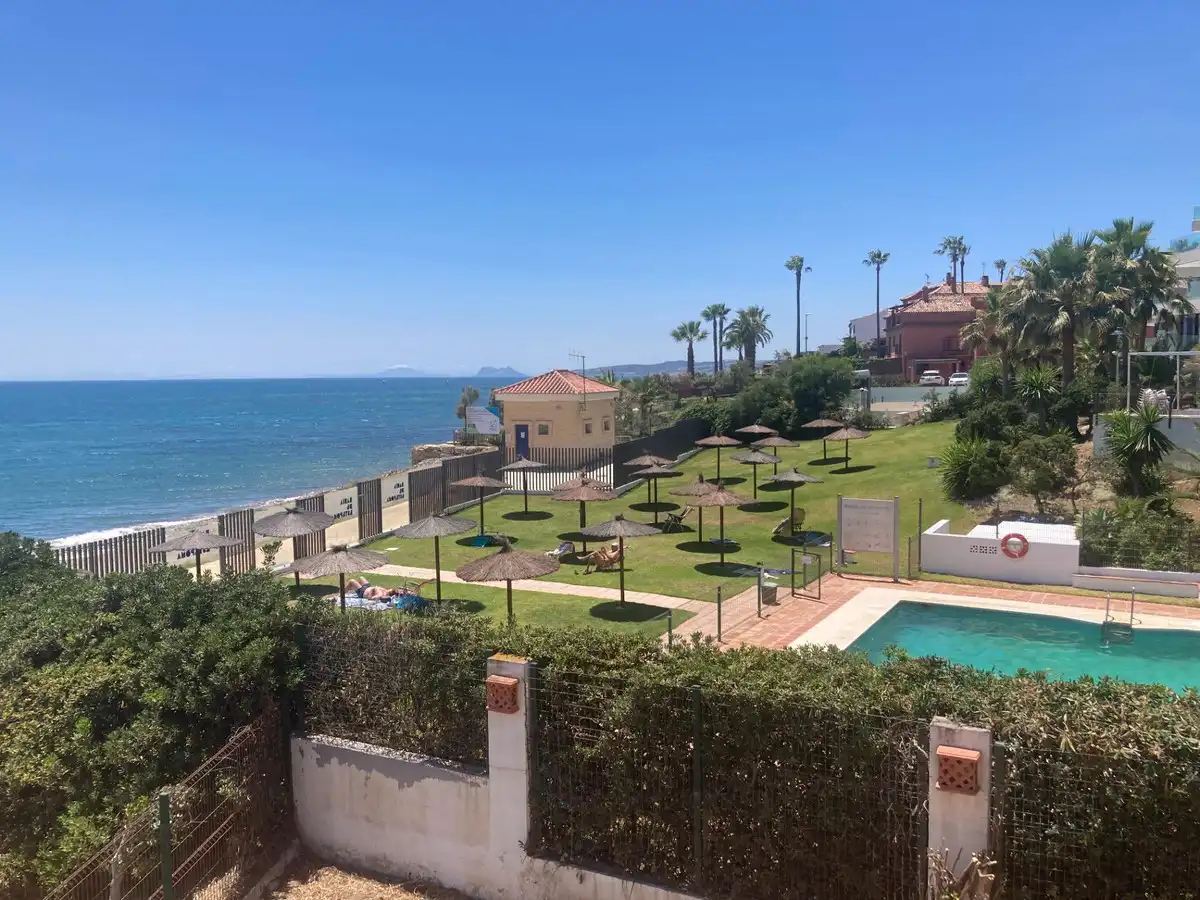 Jardín de Casa adosada en venta en Estepona con Aire acondicionado, Terraza y Amueblado