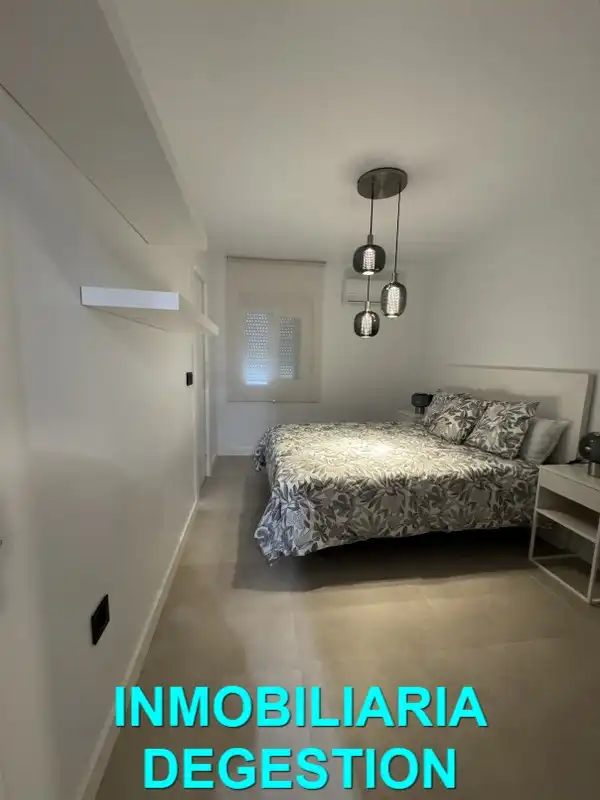 Habitación de Piso de alquiler en Linares con Aire acondicionado, Calefacción y Amueblado
