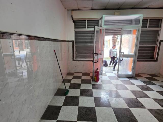 Local comercial en Venta en Calle Thailandia, 1 en Colores -  Entreparques