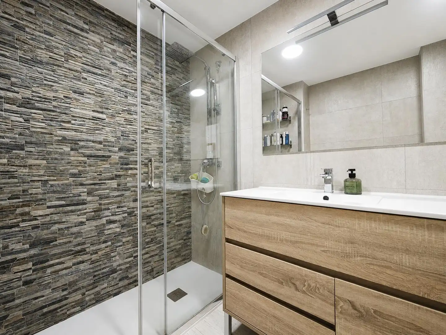 Bathroom of Flat for sale in Santa Pola  with Air Conditioner, Heating and Parquet flooring