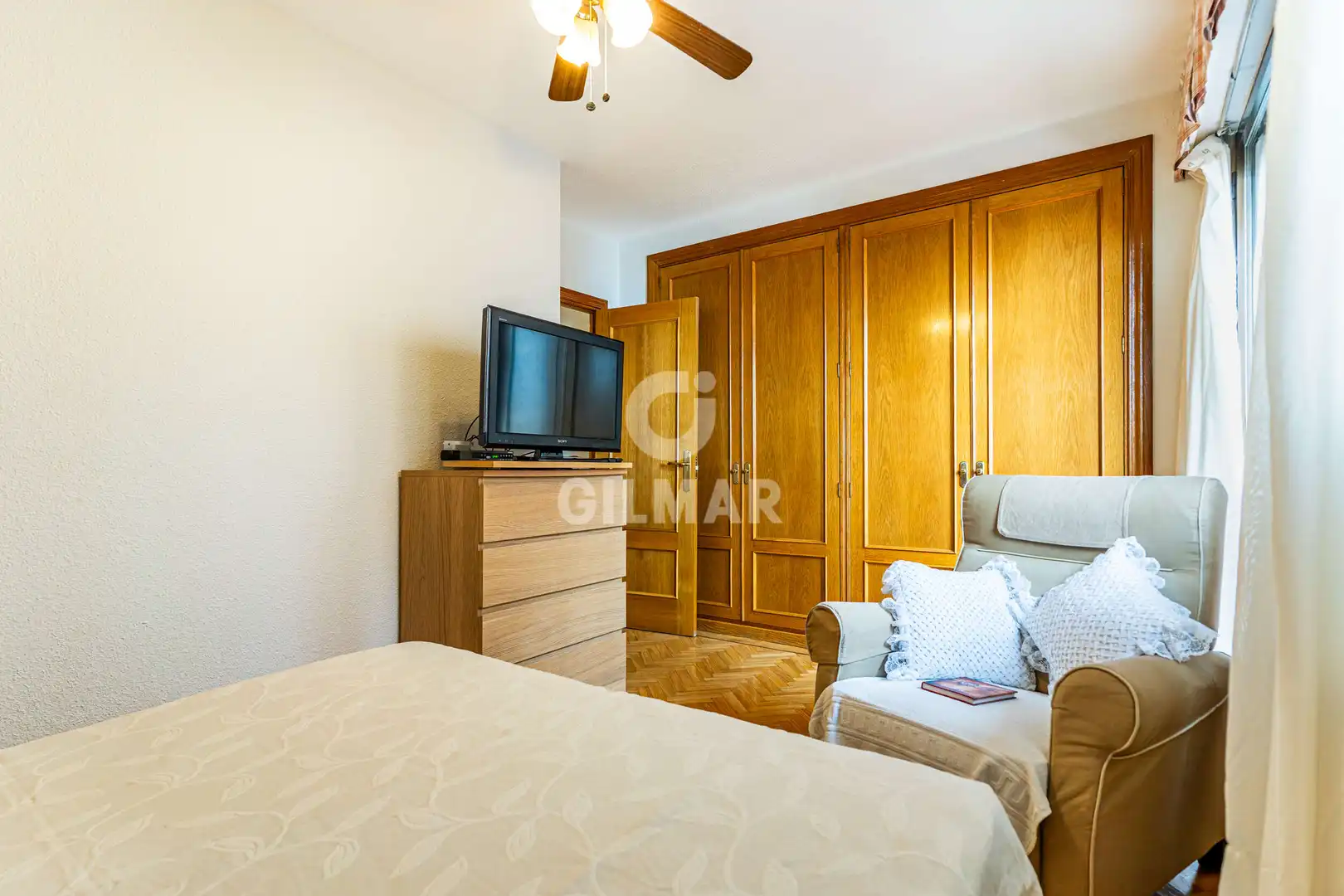 Schlafzimmer von Wohnung zum Verkauf in Madrid mit Heizung und Balkon