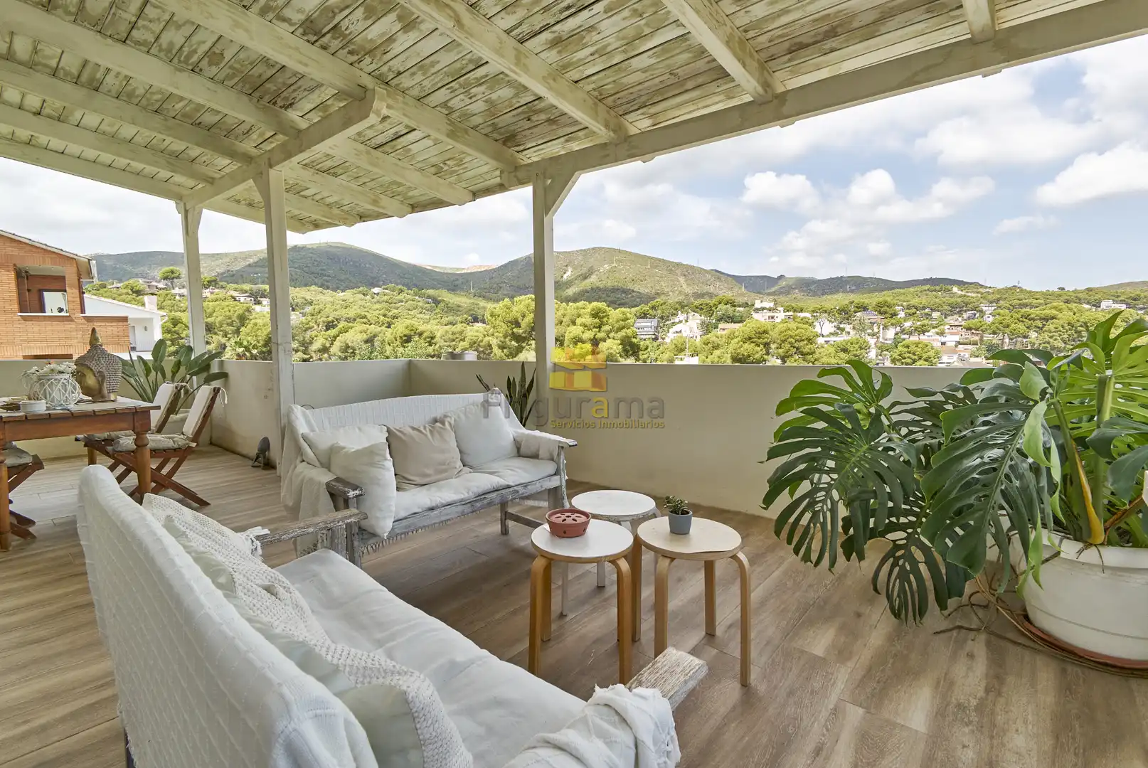Terrassa de Casa o xalet en venda en Castelldefels amb Aire condicionat, Calefacció i Jardí privat