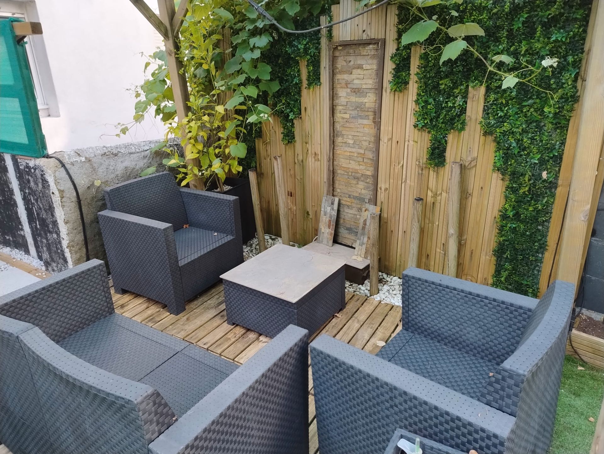 Terrace of Flat to rent in Santiago de Compostela   with Heating, Private garden and Furnished