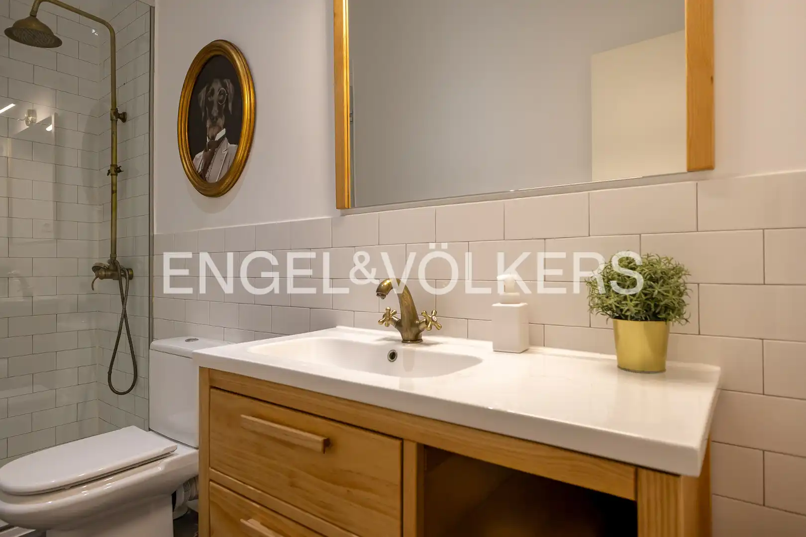 Badezimmer von Wohnung zum Verkauf in Madrid mit Klimaanlage, Heizung und Parkett