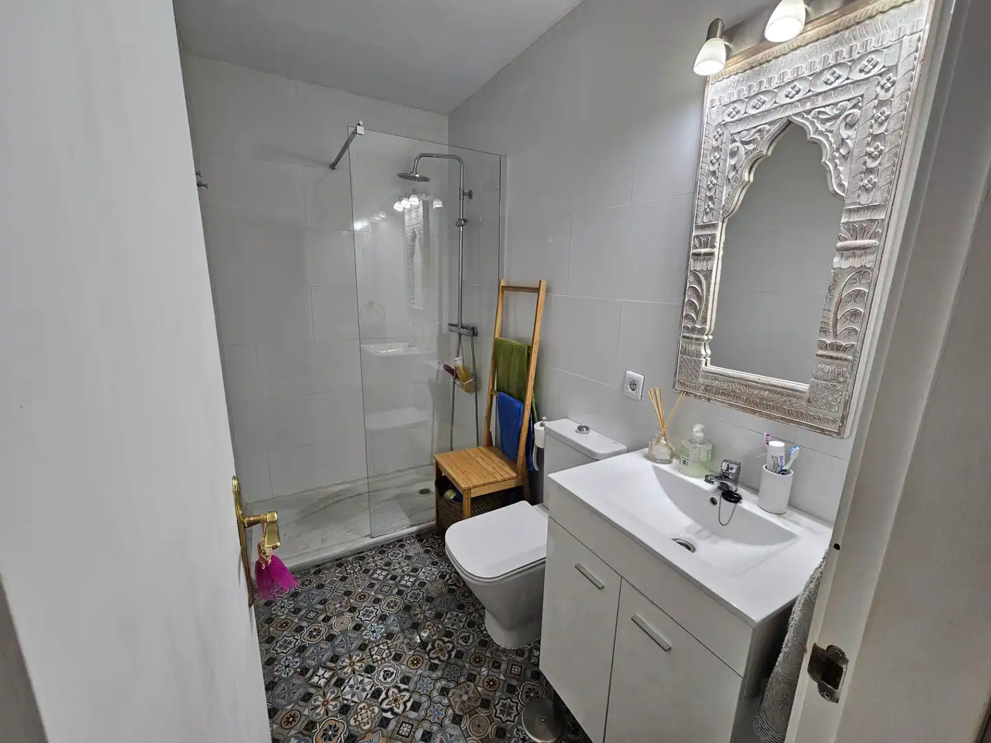 Bathroom of Flat for rent in Zahara de los Atunes  with Terrace, Furnished and Washing machine