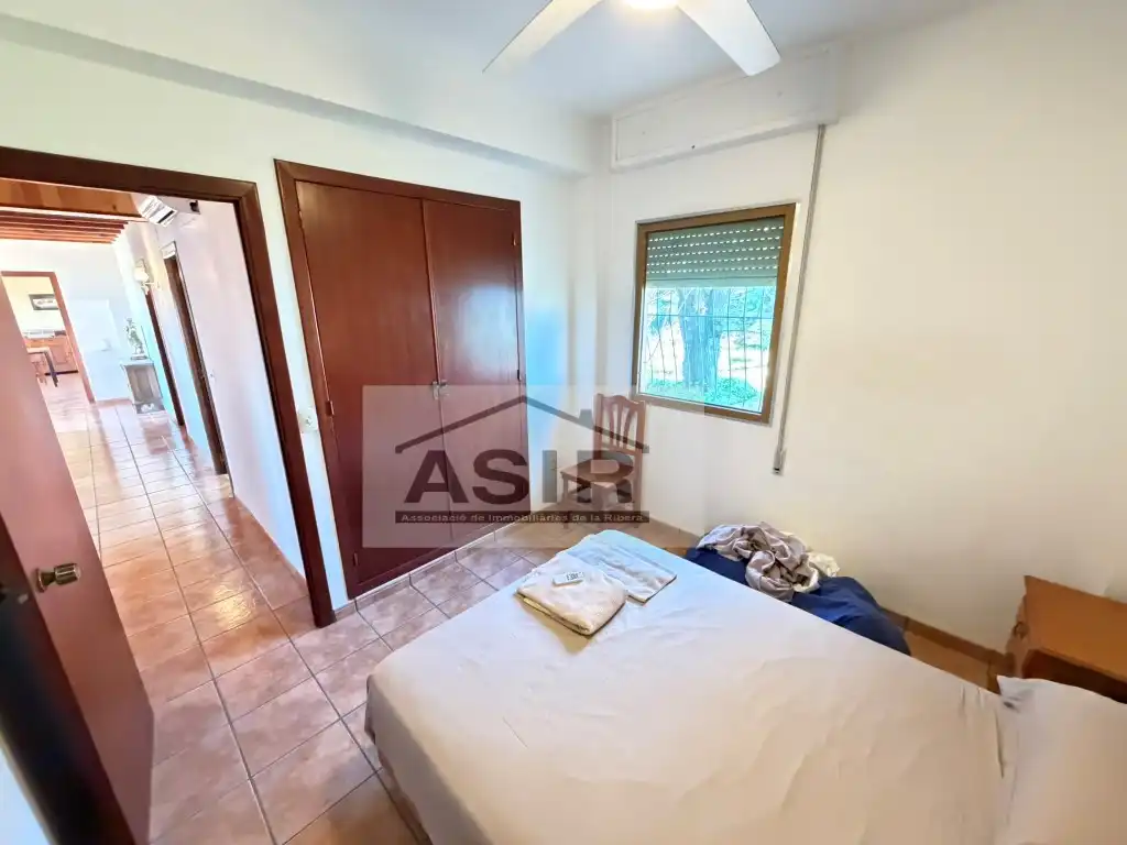 Habitación de Casa o chalet en venta en Alzira