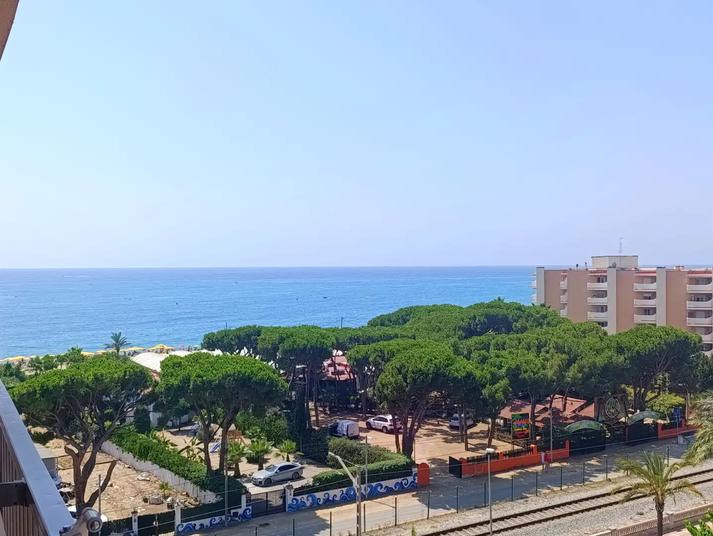Vista exterior de Piso en venta en Malgrat de Mar con Calefacción, Terraza y Horno